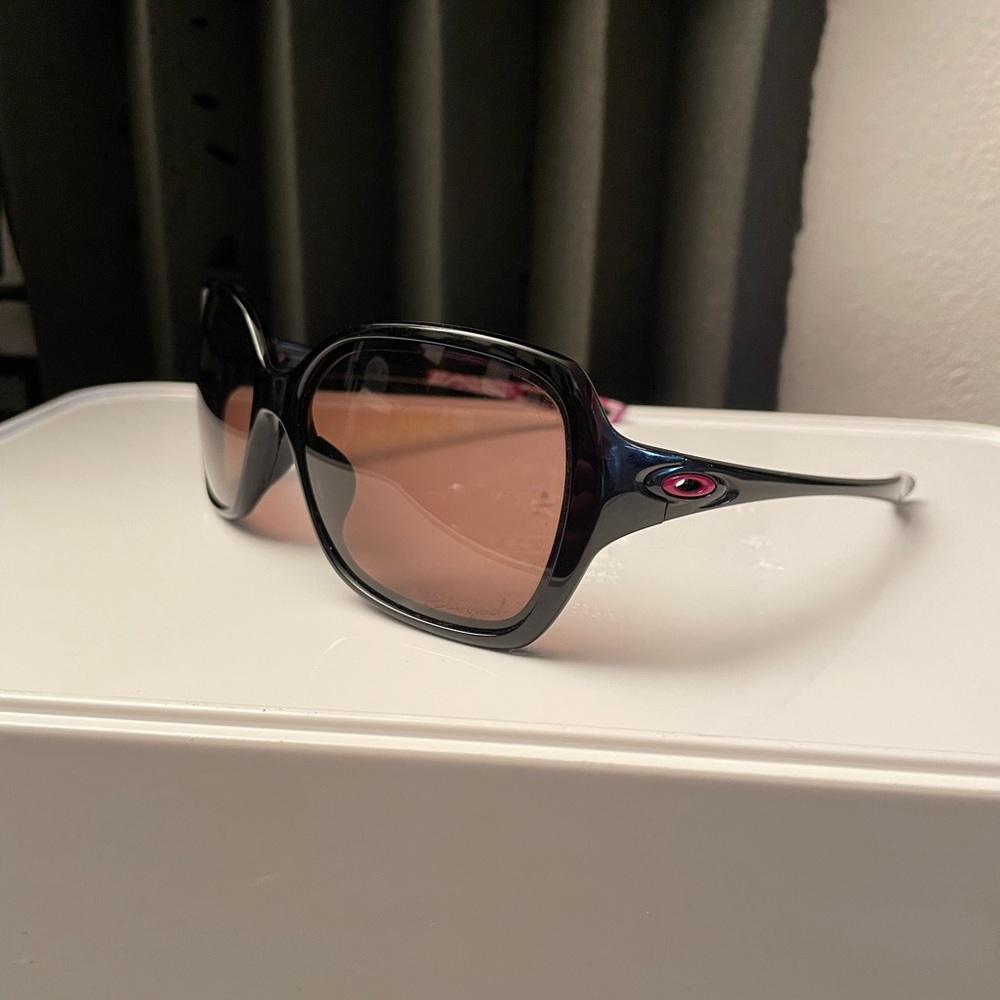 Breast Cancer Awareness Oakley Sunglasses